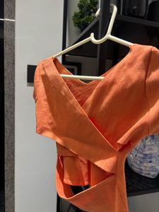Orange V-Neck Short Sleeve Knit Top