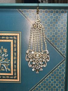 Stunning Pearl and Crystal Maang Tikka