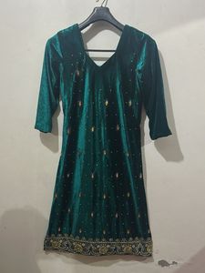 Elegant Green Velvet Kurta with Embellishments