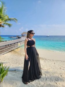 Chic Black One-Shoulder Maxi Dress