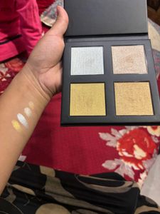Highlighter Palette