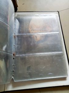 Black coin holder and note