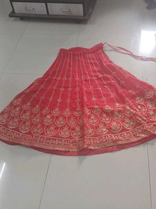 Red &amp; Gold Embroidered Kurta Set ⭐️⭐️⭐️⭐️