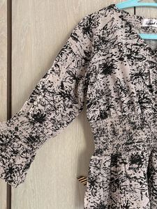 Chic Smocked Waist Floral Print Top