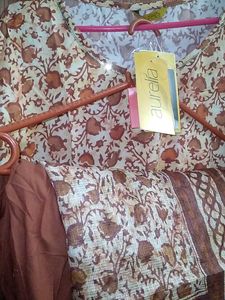 Auralia Stylish Floral Kurta Set.
