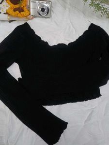 Black Crop Top💅🏻