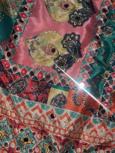 Trending chinnon with beautiful print saree