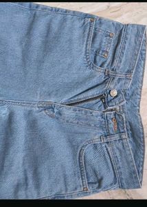 Wide Leg Light Wash Jeans