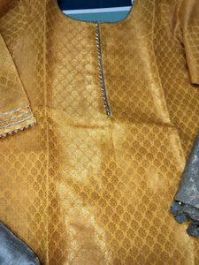 Trendy kurta set for fastive and haldi function