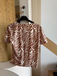 Animal Print Keyhole Top