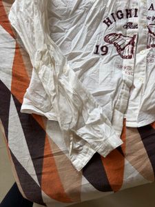 Combo sale there. brown&white shirt