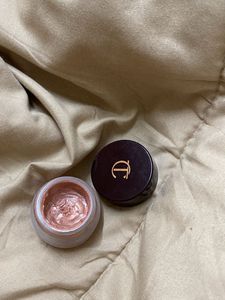 Charlotte Tilbury eyeshadow , eyes to mesmerise