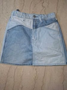 GAP Denim Mini Skirt 25 inch waist