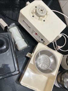 New- Whiteline Juicer Mixer Grinder