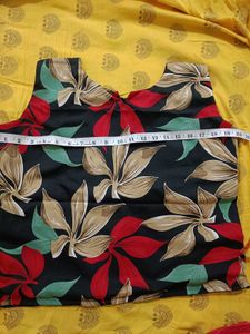 Tropical Print Sleeveless Blouse