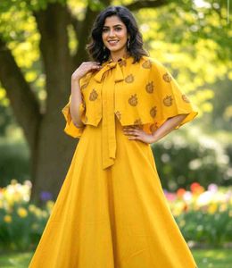 Yellow Gown with Cape 🟡