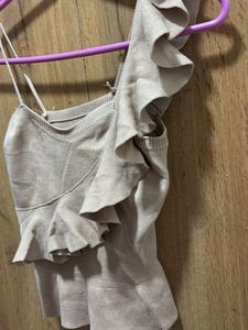 Chic One-Shoulder Ruffle Top