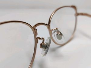 Chic Rose Gold Eyeframe