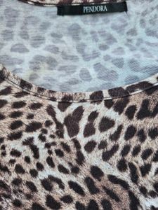 Leopard Print Sleeveless Top
