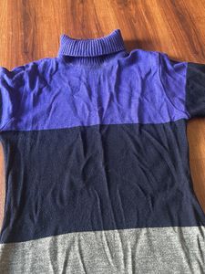 Women/Girls full sleeves wollen top M size
