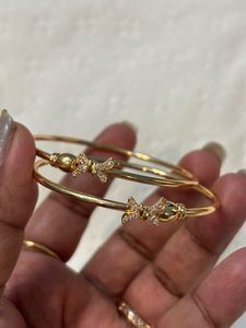 Elegant Gold Bow Bangles with Crystals