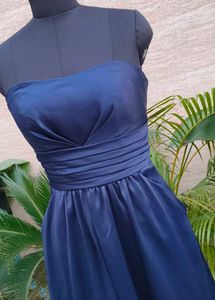 Elegant Navy Blue Strapless Gown