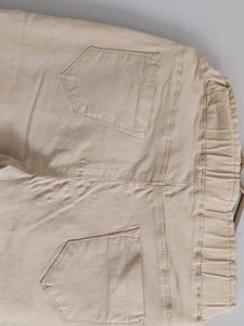 Distressed Skinny Fit Jeans