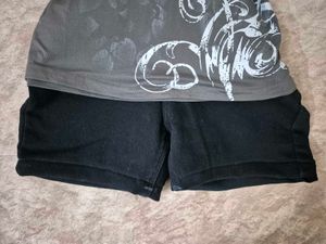 black denim shorts ♡‧₊˚*
