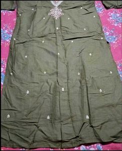 Embroidered Kurta Set (2 Piece)