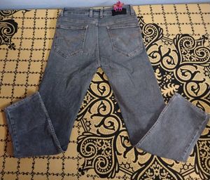 🎀Gray Wash Denim Jeans🎀