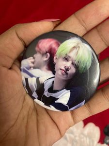 K-Pop TXT Badges Set