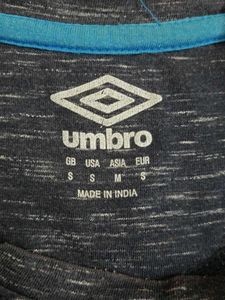 Umbro "UNBEATABLE" T-Shirt