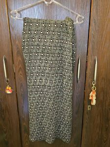 Vintage fish cut lehenga Heart Print Mock Neck Top