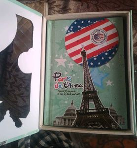 Paris  Diary wit lock