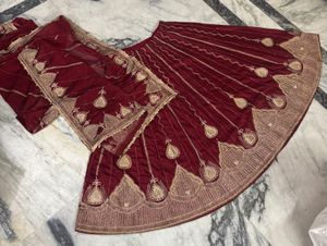 Lehenga Choli Set without blouse