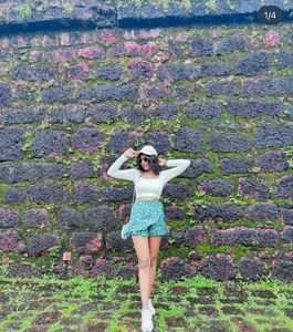 Trendy Green Floral Skirt used only once