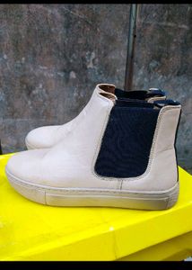 Forever 21 Beige Leather Boots