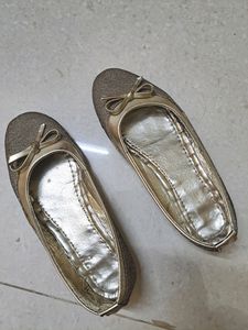 Gold Bellies Flat Shoes. Beautiful Gold Bow And Sequin Work.