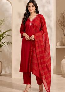Beutiful red kurta set🌼