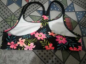 sport bra