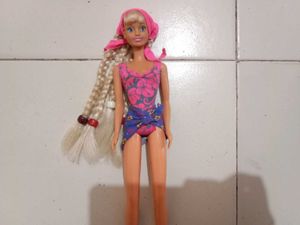 Vintage Sindy doll