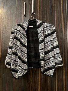 Price Drop ! Branded Shrug TAANZ