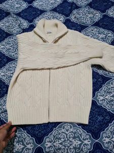 Cozy Cable Knit Zip-Up Sweater