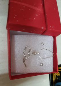 Elegant Jewellery Set with Ring