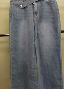 Savana Women’s Light Blue Wide-Leg Jeans