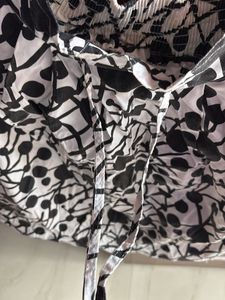 Stylish Black &amp; White Skirt