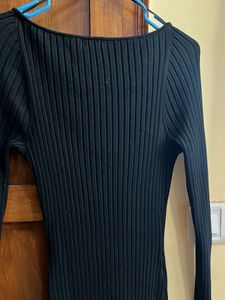 Chic Black Ribbed Midi Dress