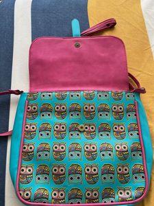 Chumbak sling bag for girls