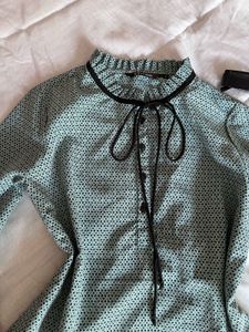 Vintage-Inspired Printed Tunic Top