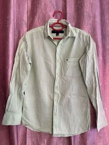 Tommy Hilfiger Men's Classic Fit Shirt